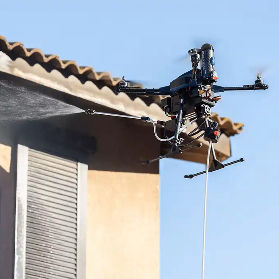 Nettoyage de façade par drone - Hydrone Visions
